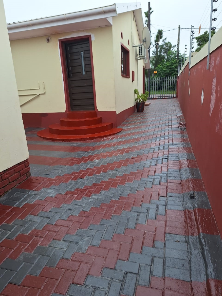 3 Bedroom Property for Sale in Mdantsane Nu 17 Eastern Cape